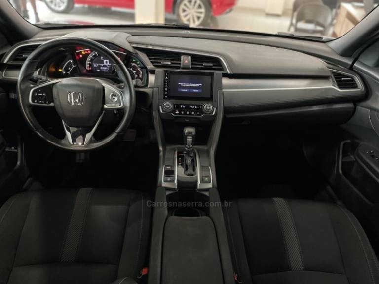 HONDA - CIVIC - 2018/2019 - Prata - R$ 114.900,00