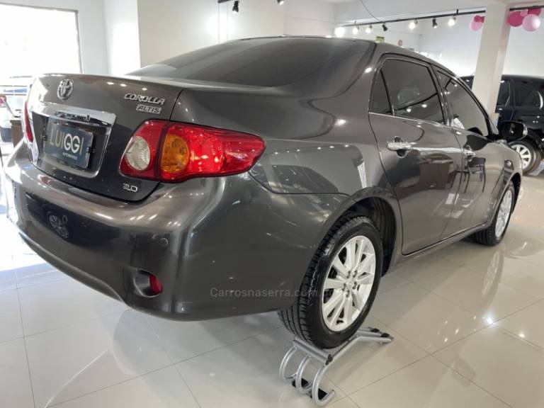 TOYOTA - COROLLA - 2010/2011 - Cinza - R$ 64.900,00