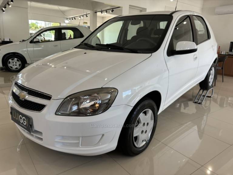 CHEVROLET - CELTA - 2013/2014 - Branca - R$ 38.900,00