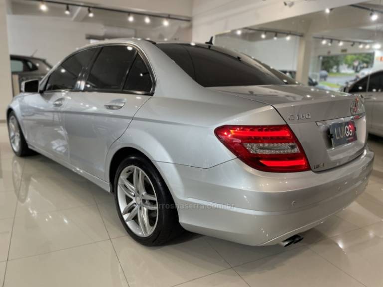 MERCEDES-BENZ - C 180 - 2011/2012 - Prata - R$ 69.900,00