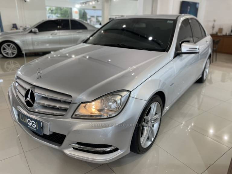 MERCEDES-BENZ - C 180 - 2011/2012 - Prata - R$ 69.900,00