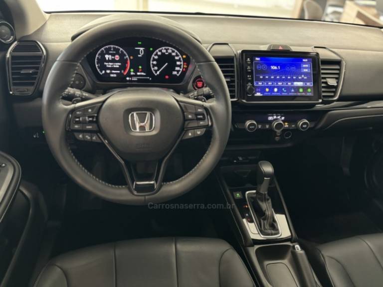 HONDA - CITY - 2023/2024 - Vermelha - R$ 129.900,00