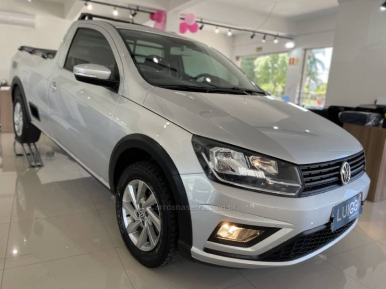 VOLKSWAGEN - SAVEIRO - 2018/2019 - Prata - R$ 66.900,00