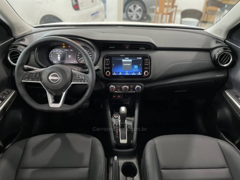 NISSAN - KICKS - 2024/2024 - Branca - R$ 138.190,00