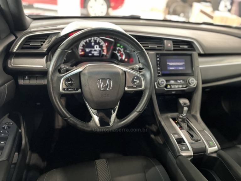 HONDA - CIVIC - 2018/2019 - Prata - R$ 114.900,00