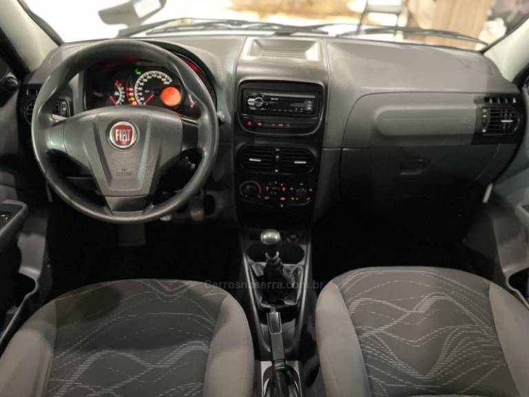 FIAT - SIENA - 2014/2015 - Branca - R$ 43.900,00