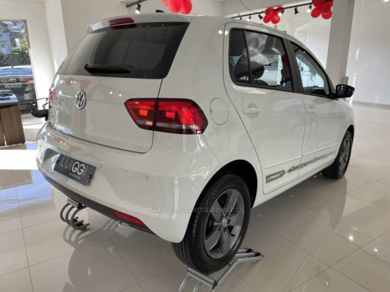 VOLKSWAGEN - FOX - 2018/2019 - Branca - R$ 64.900,00